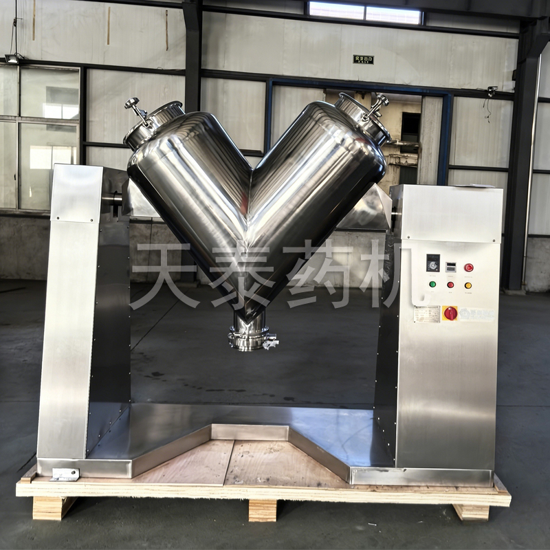 V-shaped mixer with forced stirring