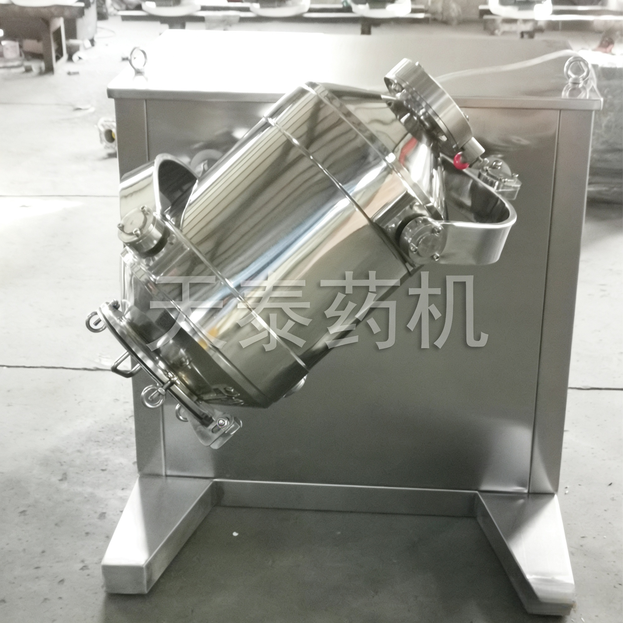 Non-standard customized three-dimensional mixer
